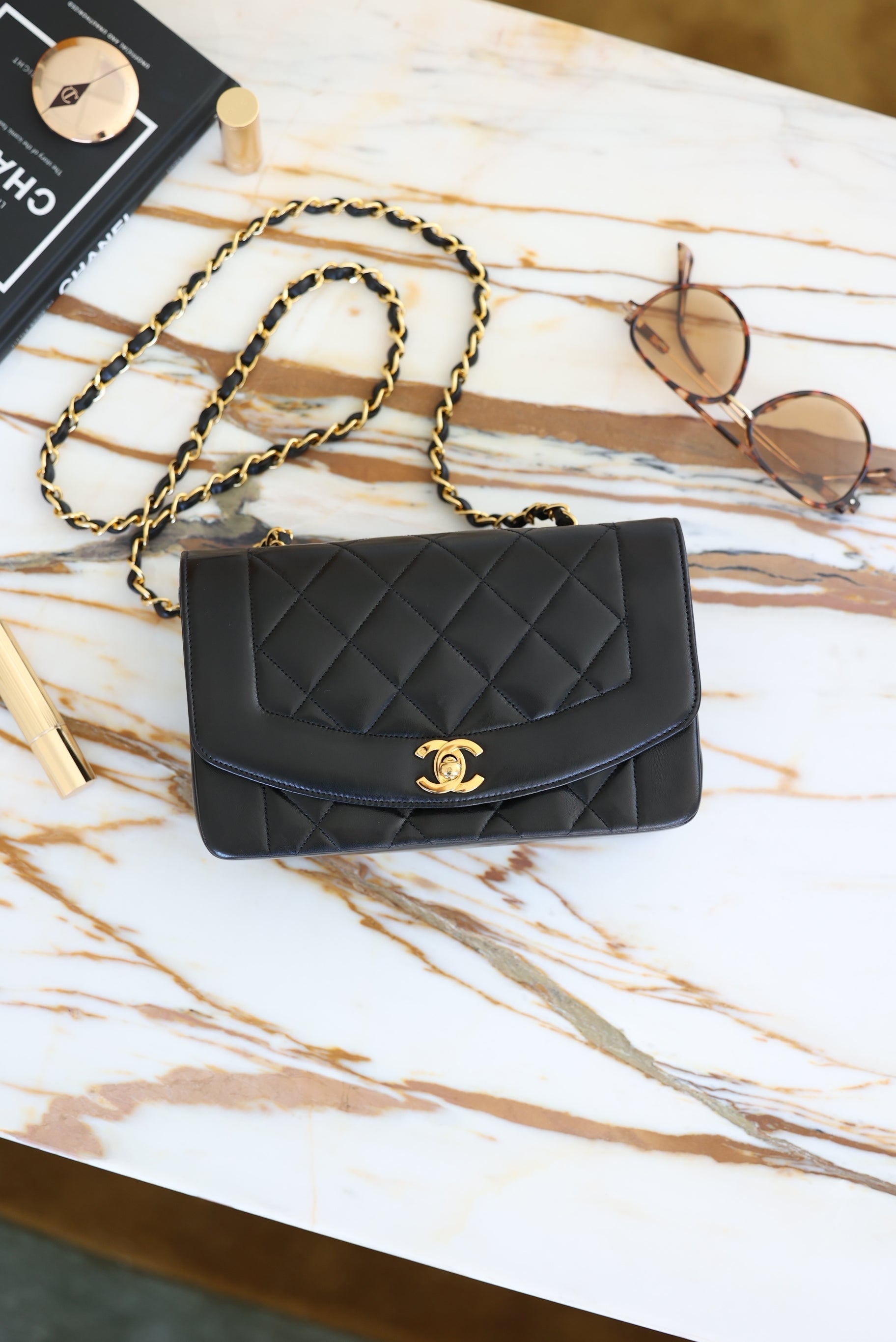 Chanel Diana - FashioNica