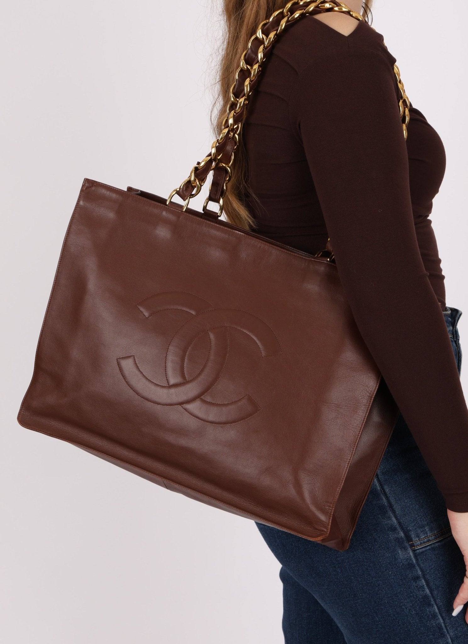 Chanel 1991 Calfskin Chocolate Chunky Chain Tote - FashioNica