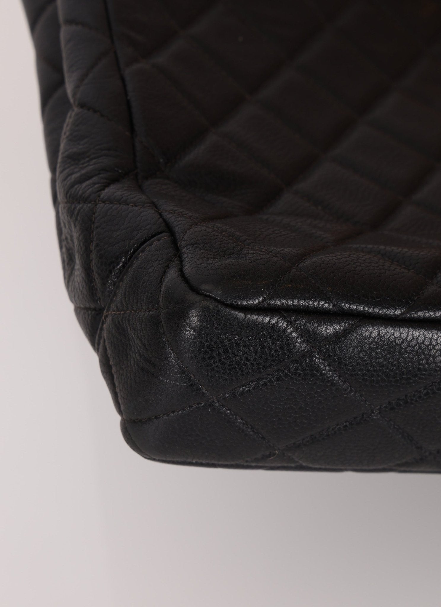 Chanel 1996 Caviar Turnlock Chain Tote - FashioNica