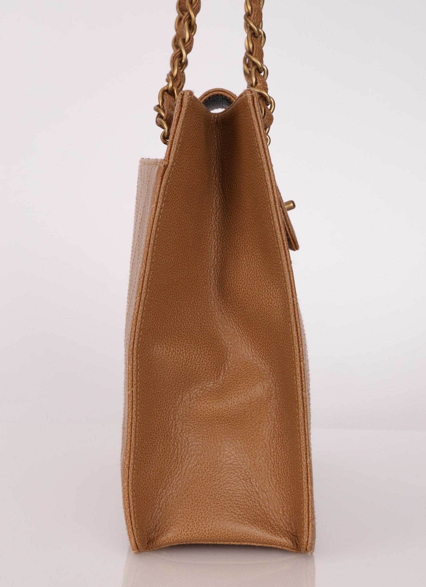 Chanel 1997 Caviar Turnlock Beige Chain Bag - FashioNica