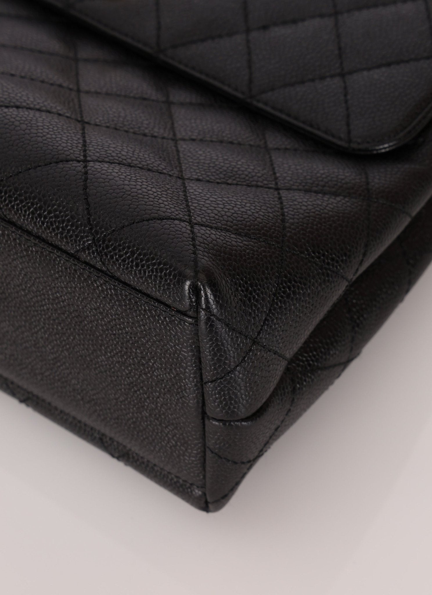 Chanel 2000 Caviar Kelly Top Handle - FashioNica