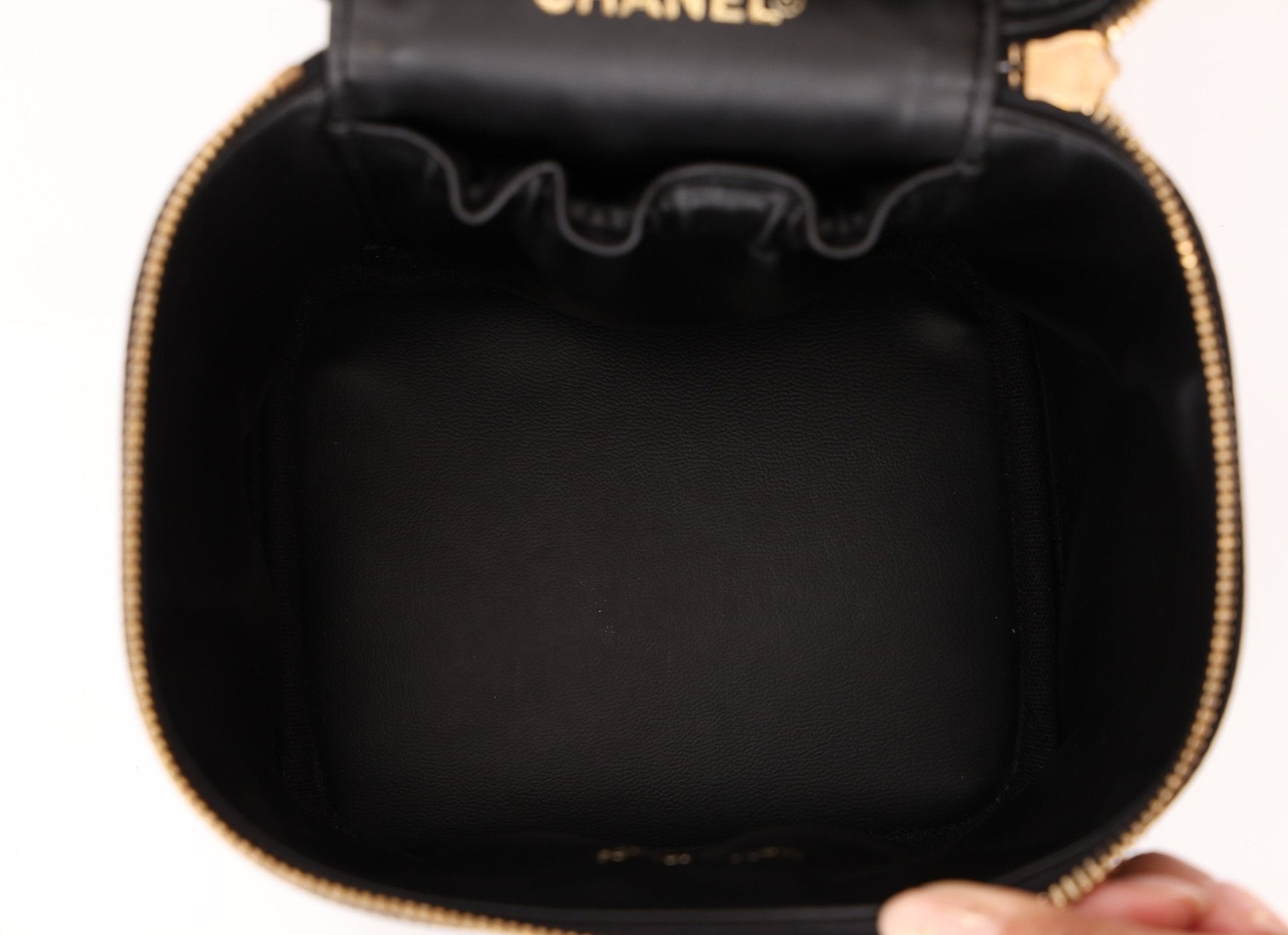 Chanel 2002 Caviar Vanity Bag - FashioNica