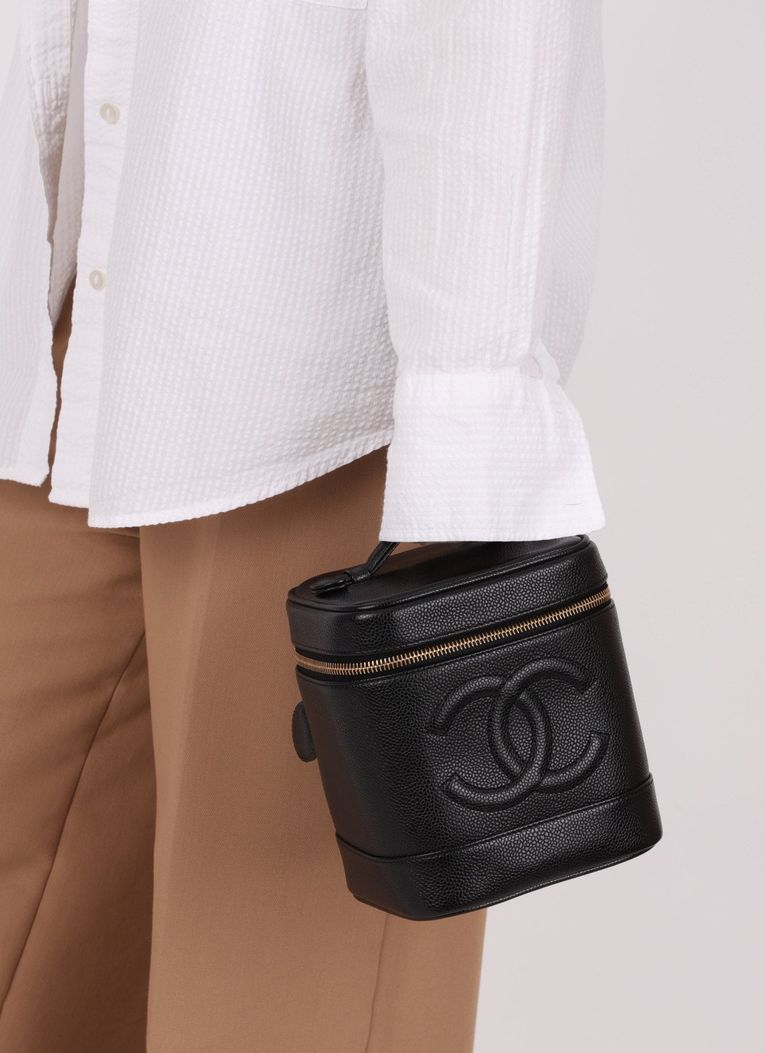 Chanel 2002 Caviar Vanity Bag - FashioNica