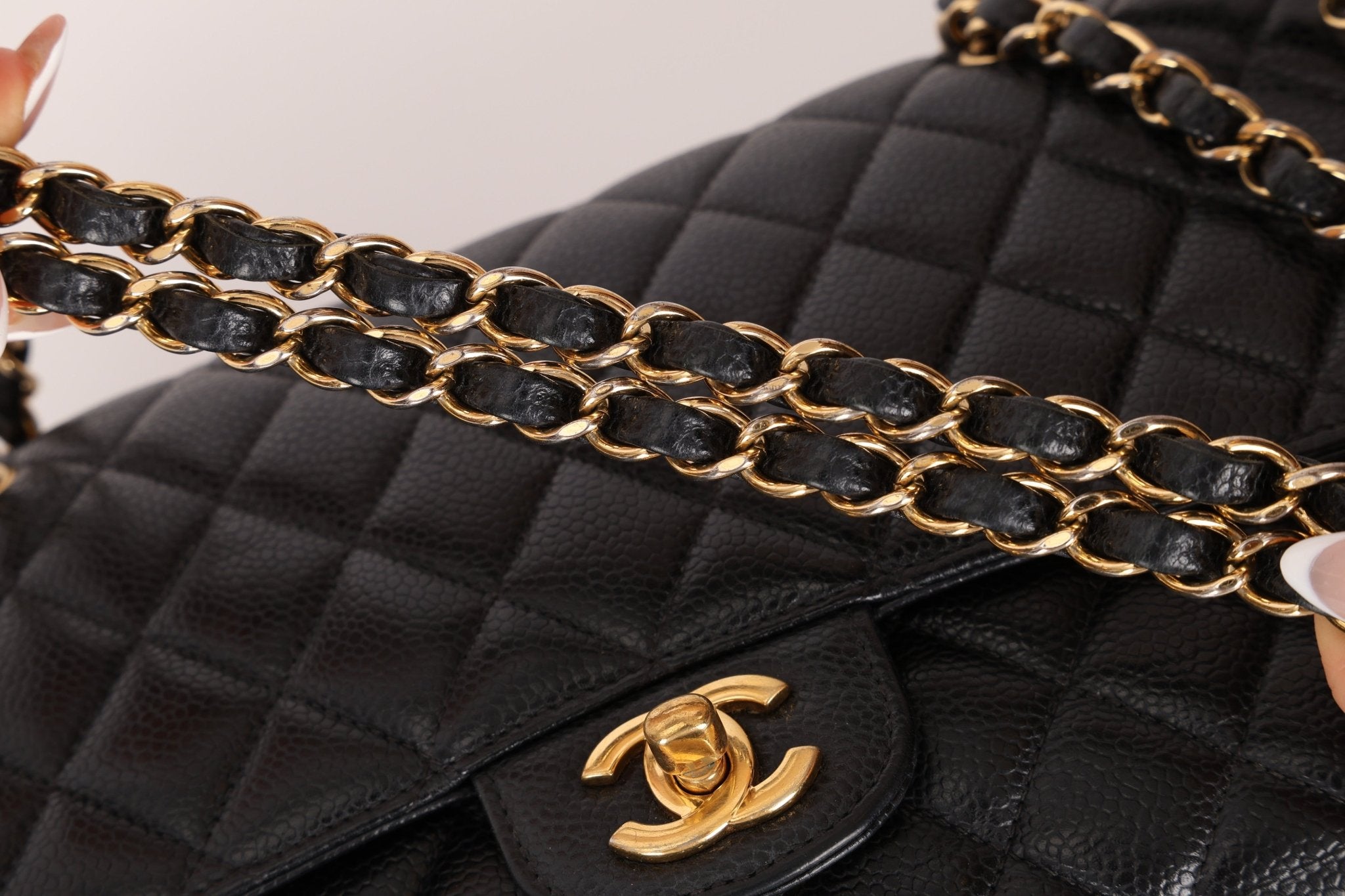 Chanel 2019 Caviar Medium Classic Double Flap GHW - FashioNica