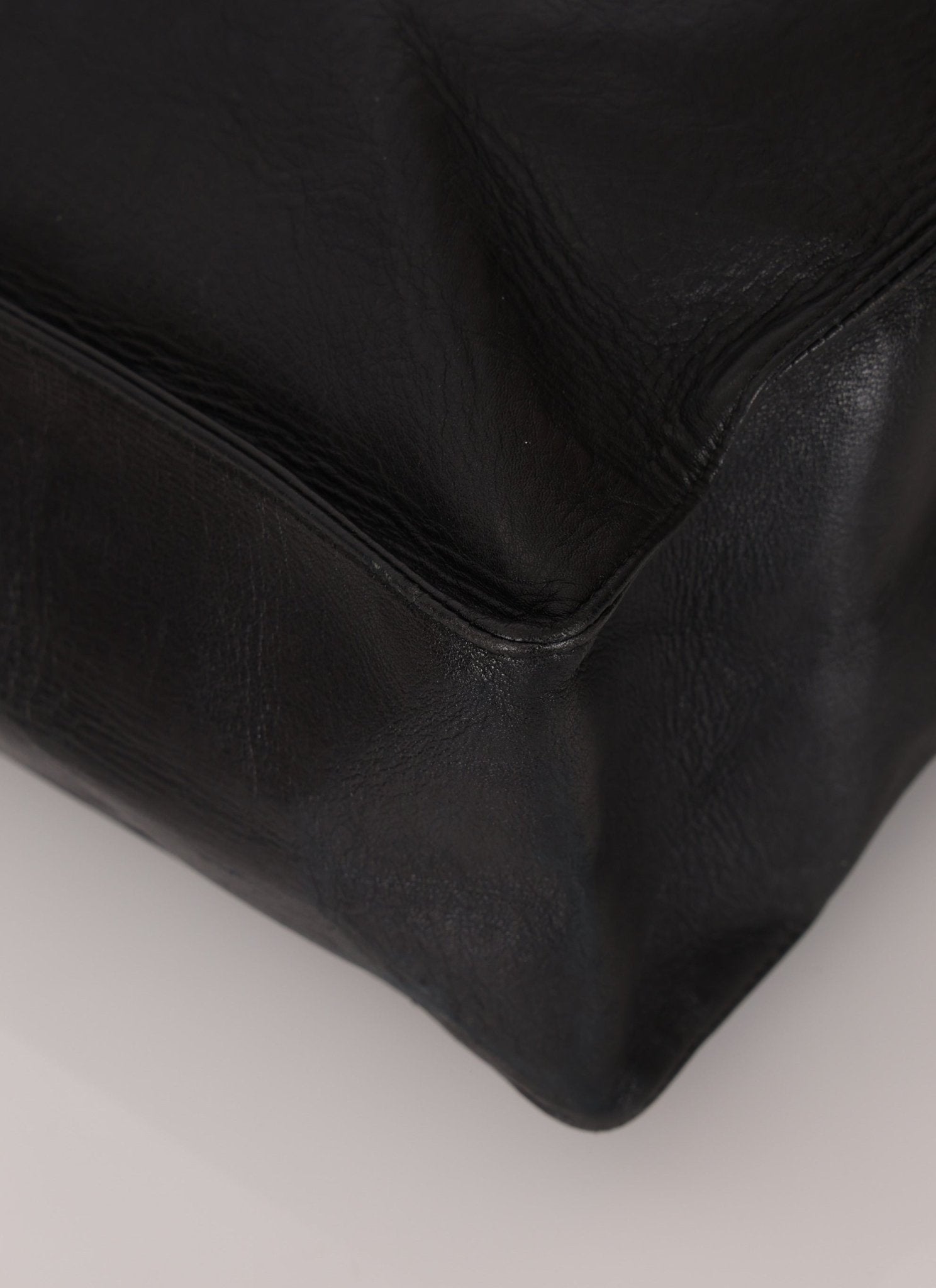 Chanel Calfskin Chunky Chain Tote - FashioNica