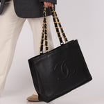 Chanel Calfskin Chunky Chain Tote - FashioNica