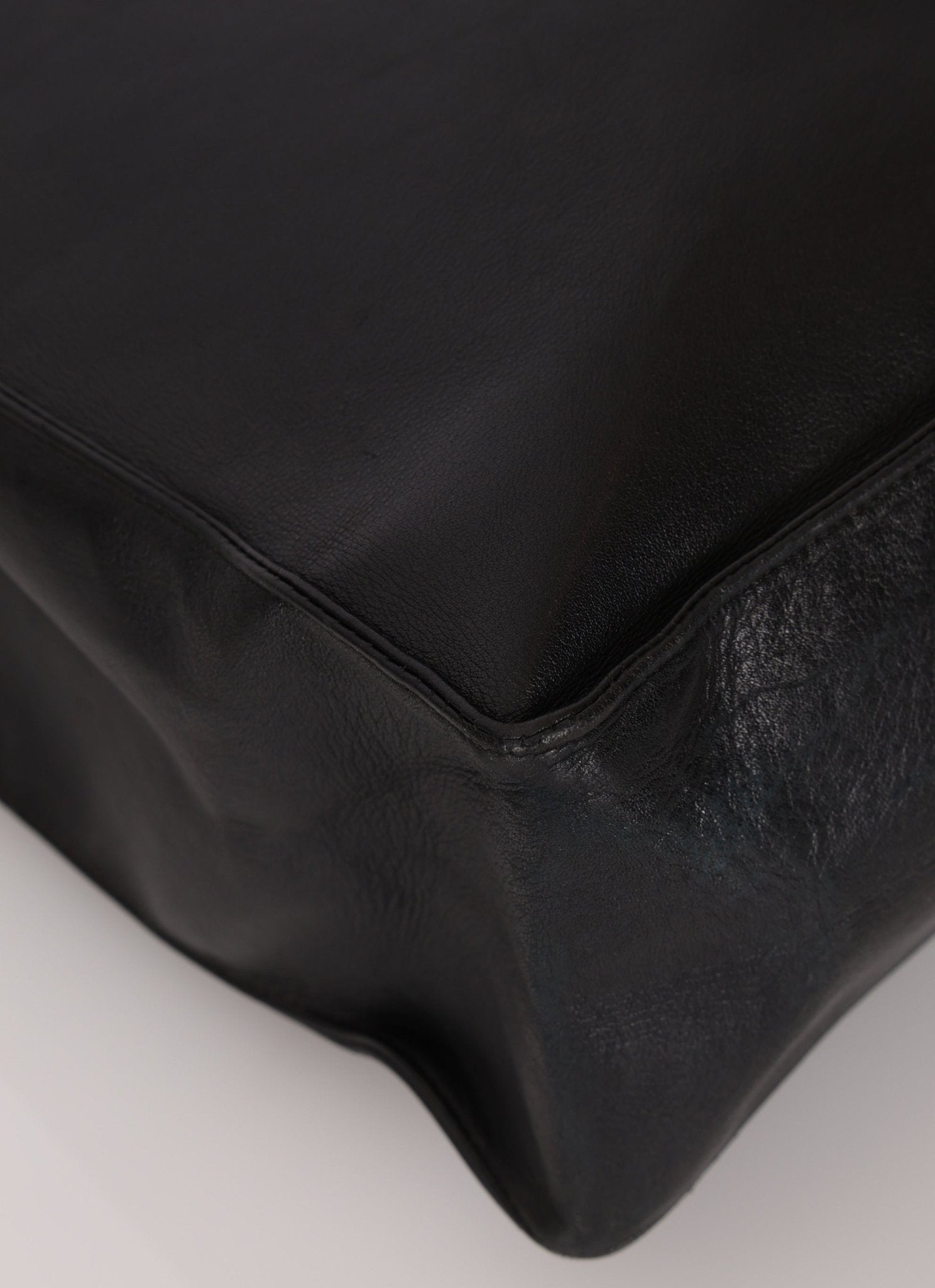 Chanel Calfskin Chunky Chain Tote - FashioNica