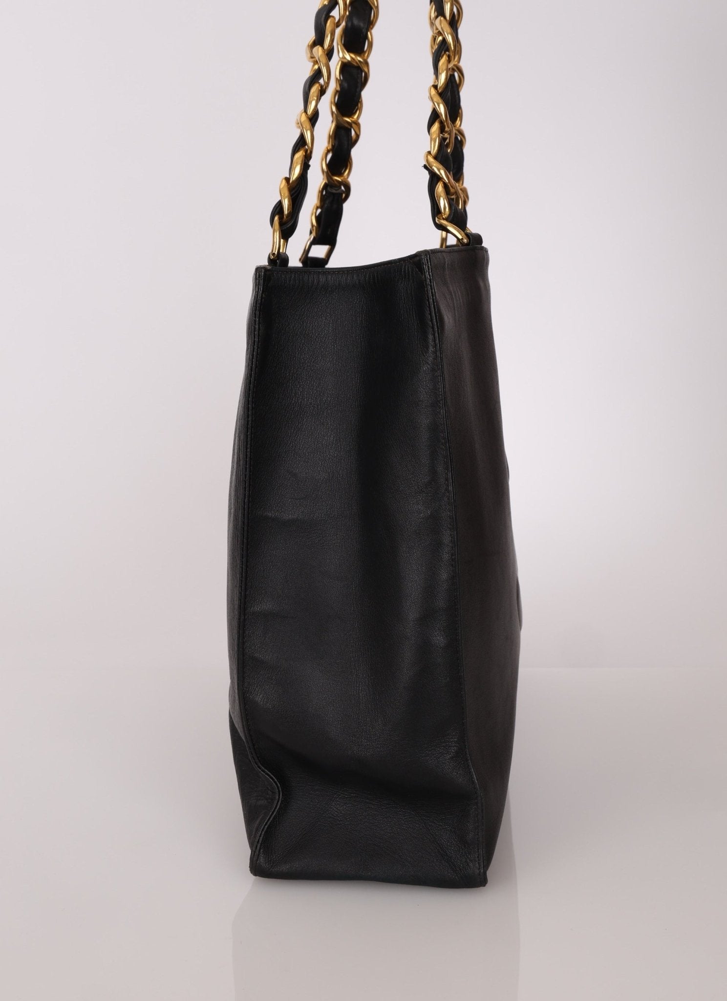 Chanel Calfskin Chunky Chain Tote - FashioNica