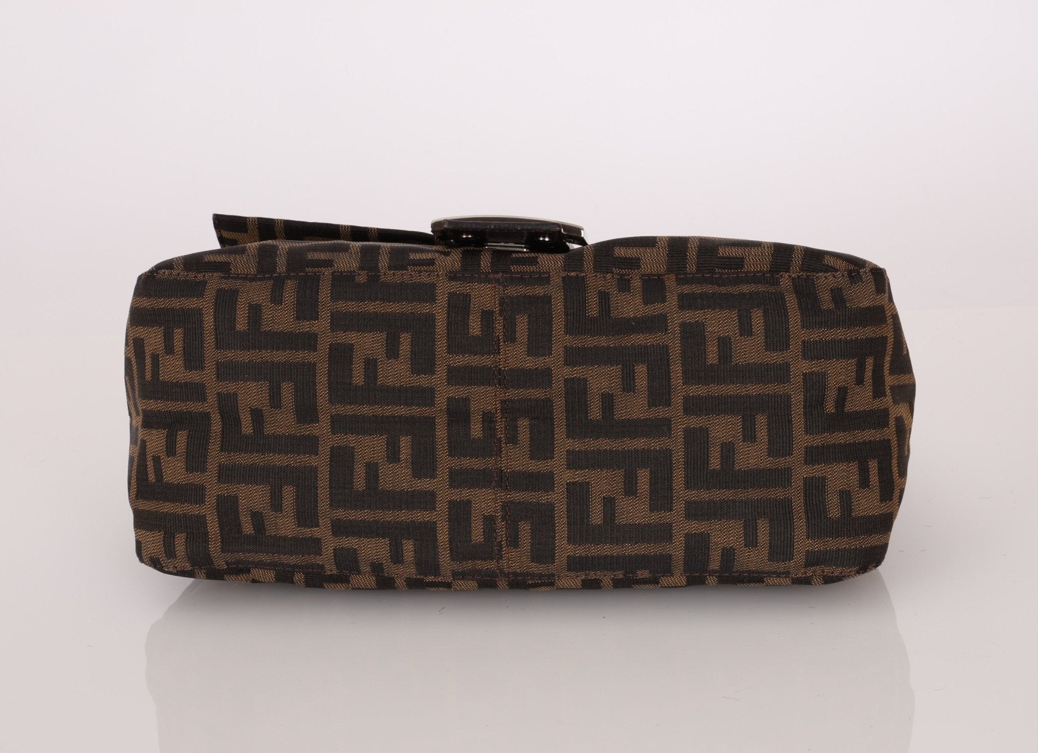 Fendi Zucca Mamma Baguette - FashioNica
