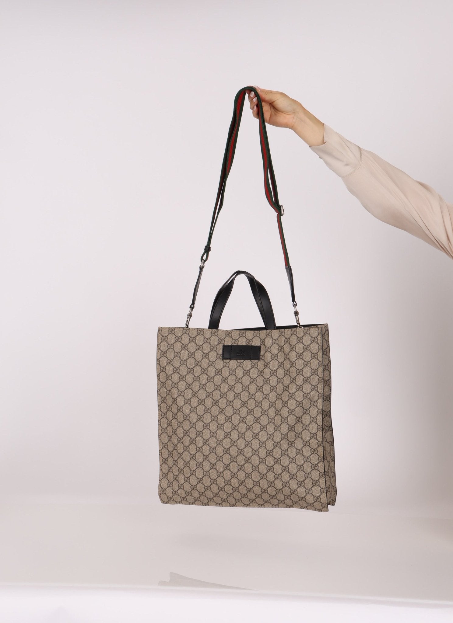 Gucci Monogram Supreme Canvas Tote Bag - FashioNica