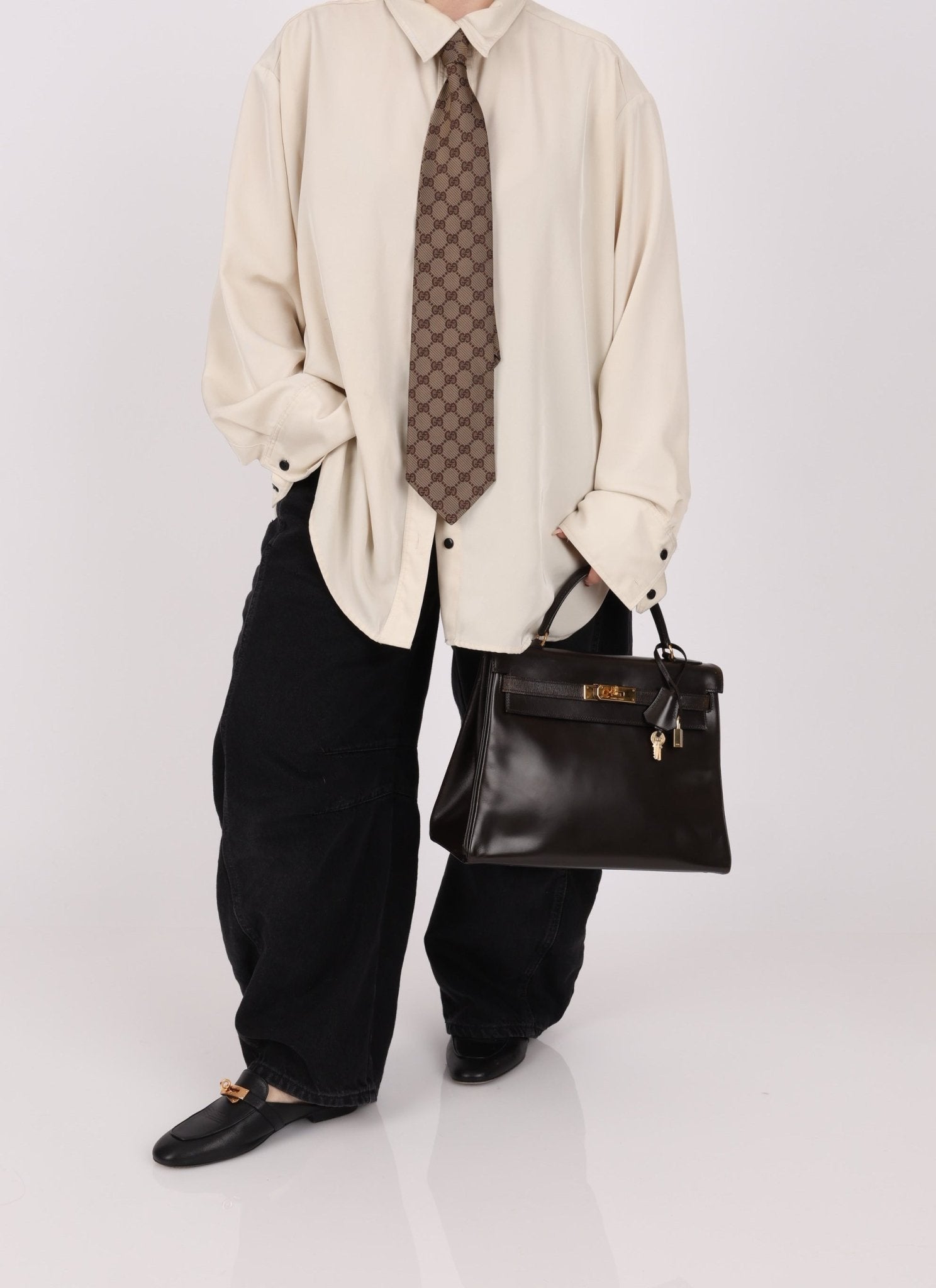 Hermès 1979 Chocolate Box Retourne Kelly 32 with Strap - FashioNica