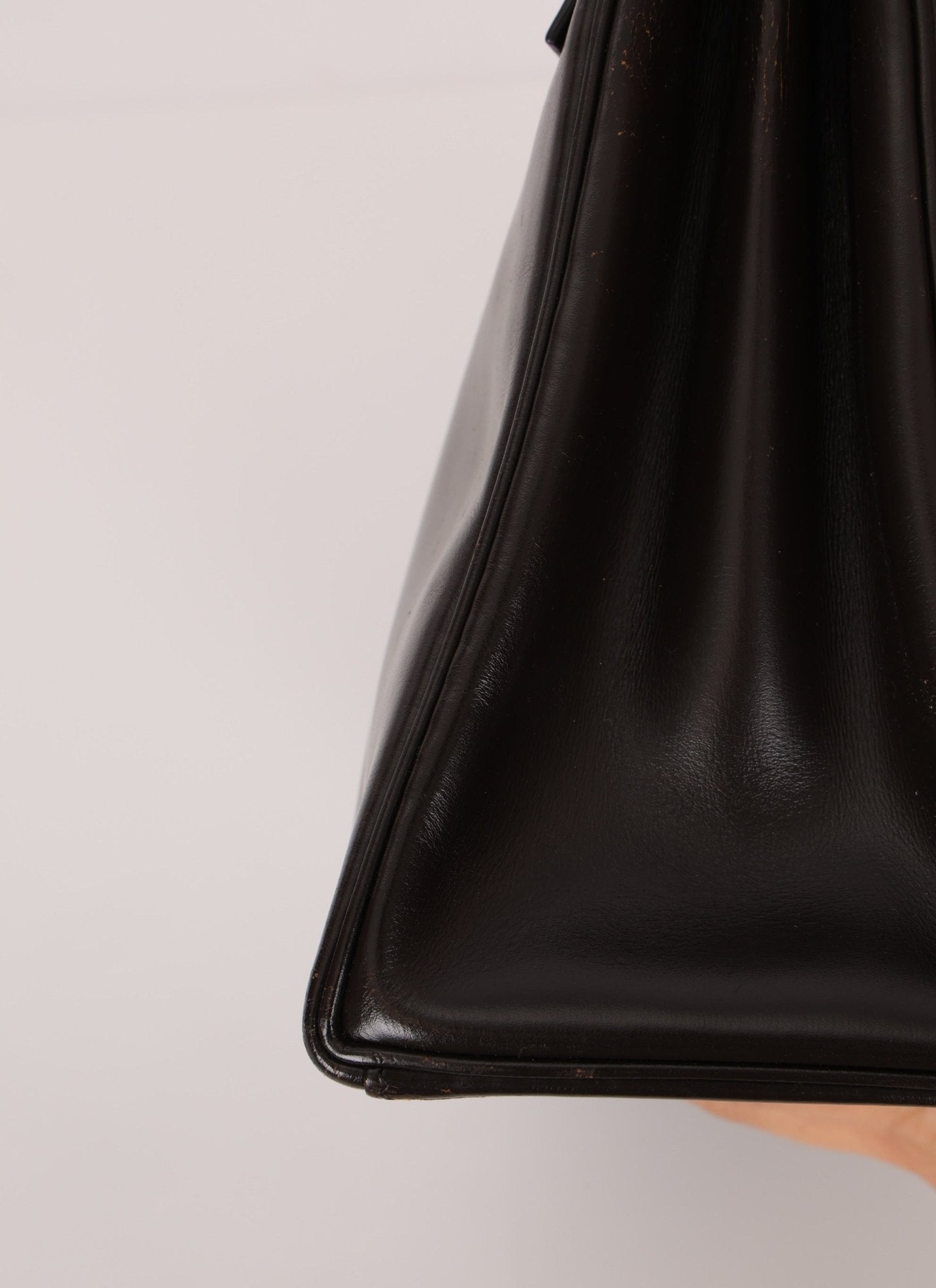 Hermès 1979 Chocolate Box Retourne Kelly 32 with Strap - FashioNica