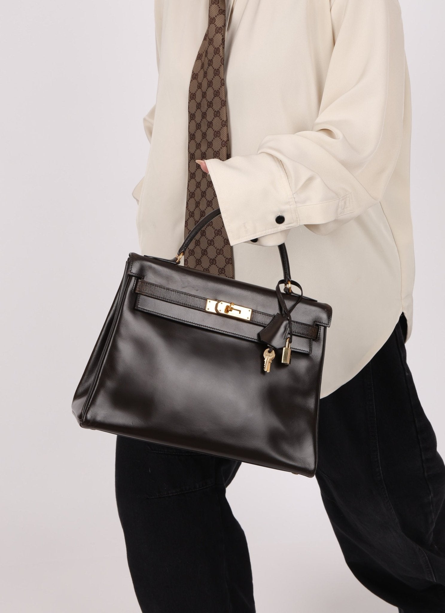 Hermès 1979 Chocolate Box Retourne Kelly 32 with Strap - FashioNica