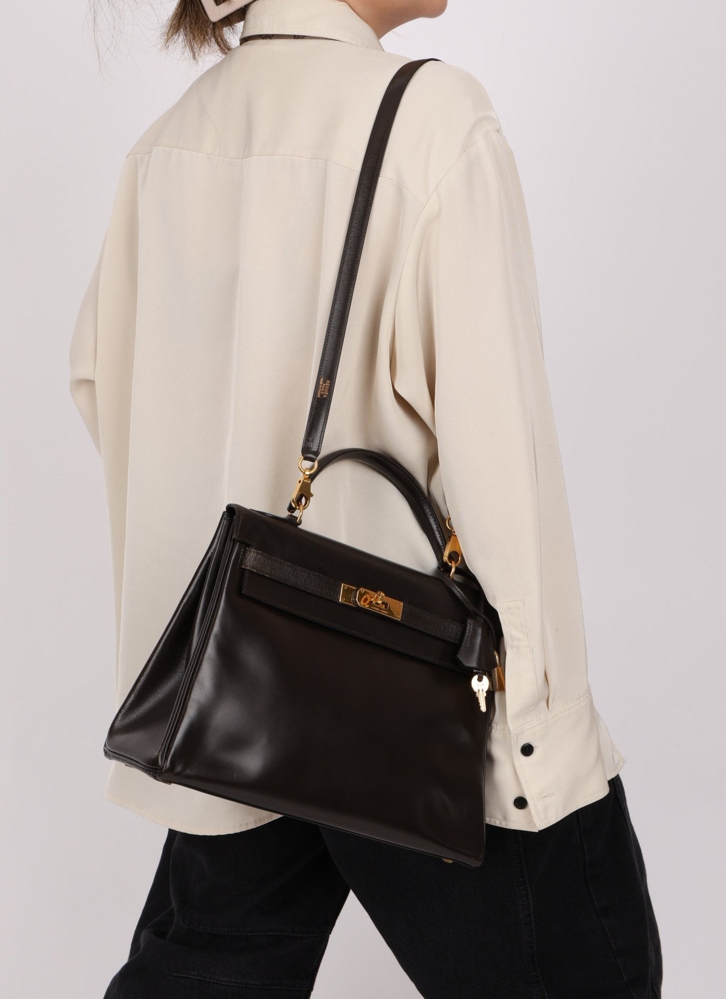 Hermès 1979 Chocolate Box Retourne Kelly 32 with Strap - FashioNica