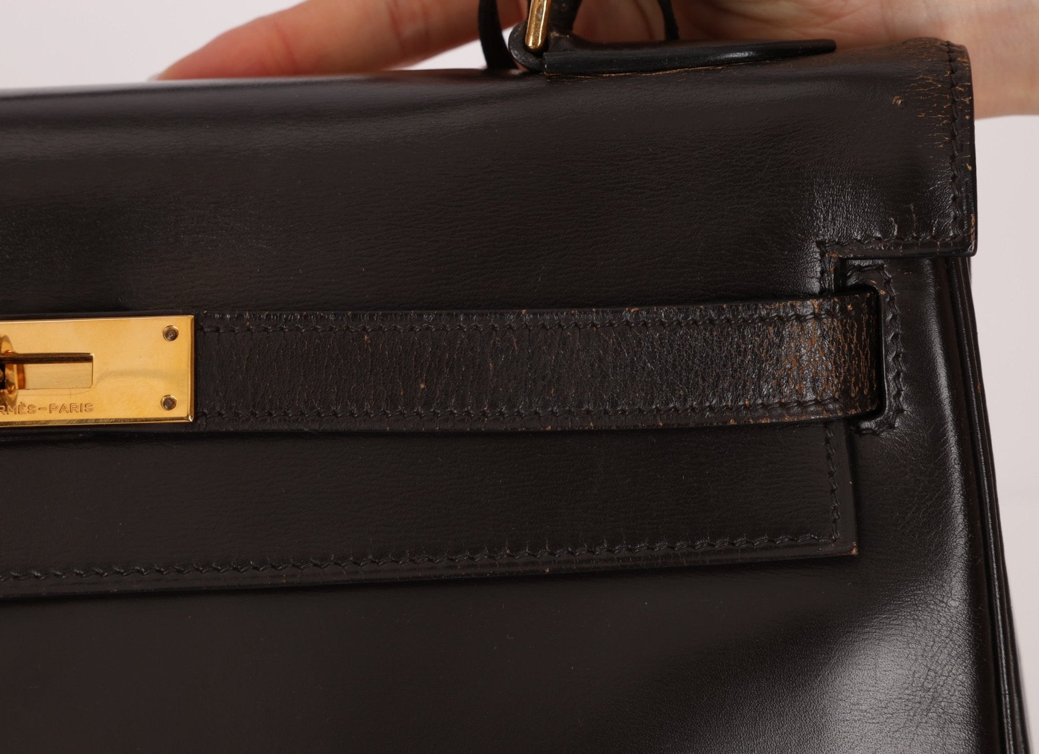 Hermès 1979 Chocolate Box Retourne Kelly 32 with Strap - FashioNica