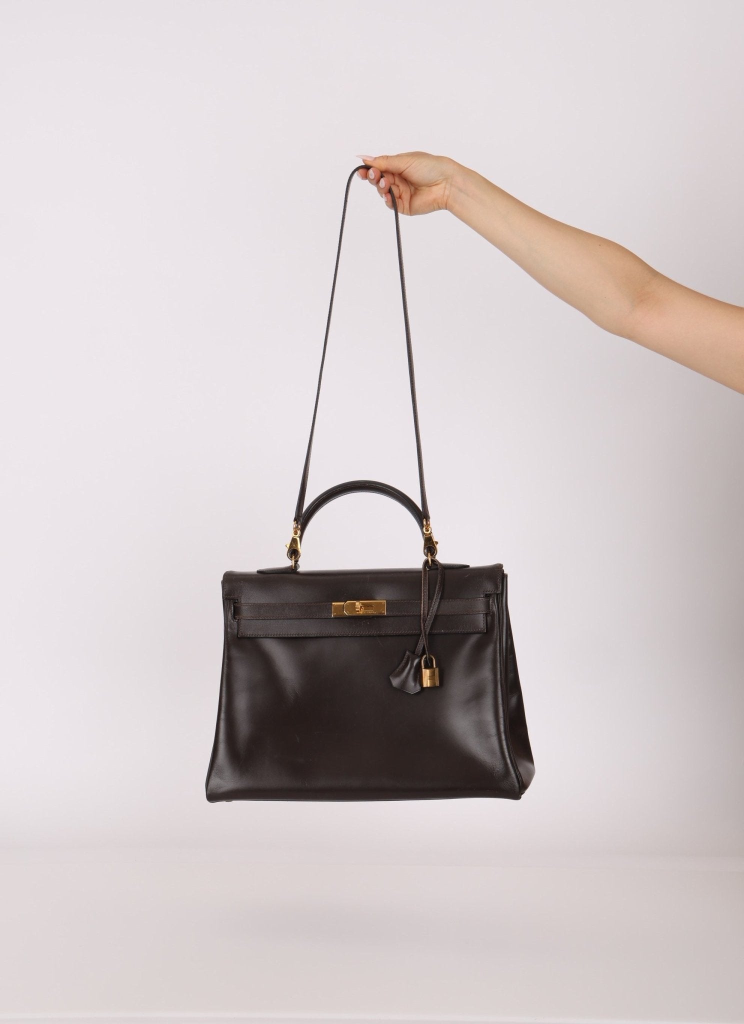 Hermès 1991 Chocolate Box Kelly 35 GHW - FashioNica