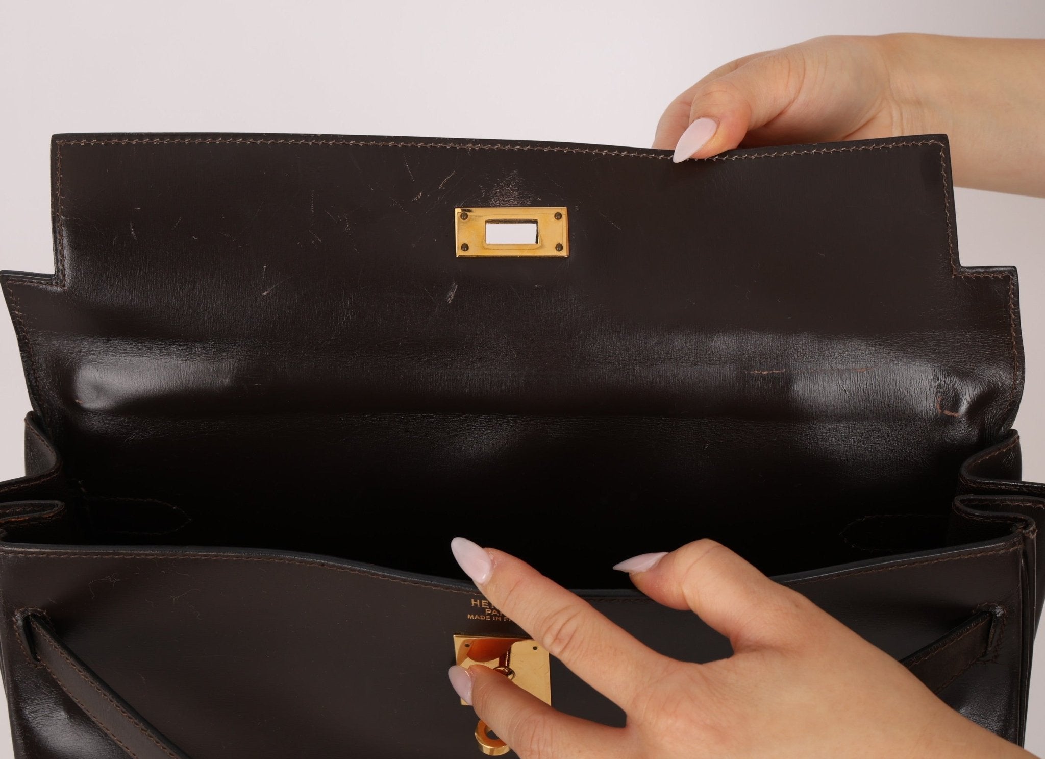 Hermès 1991 Chocolate Box Kelly 35 GHW - FashioNica