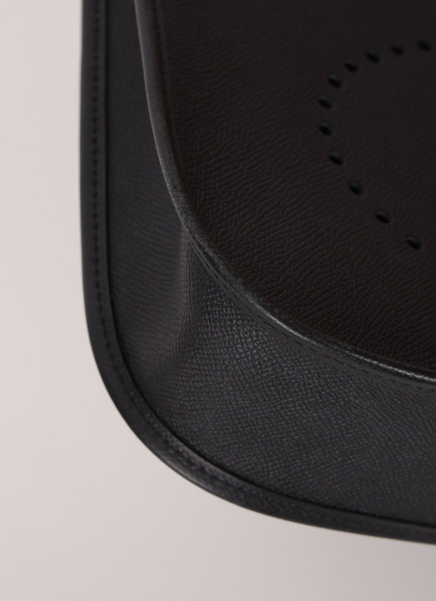 Hermès 2012 Noir Epsom Evelyne PM Gen l - FashioNica