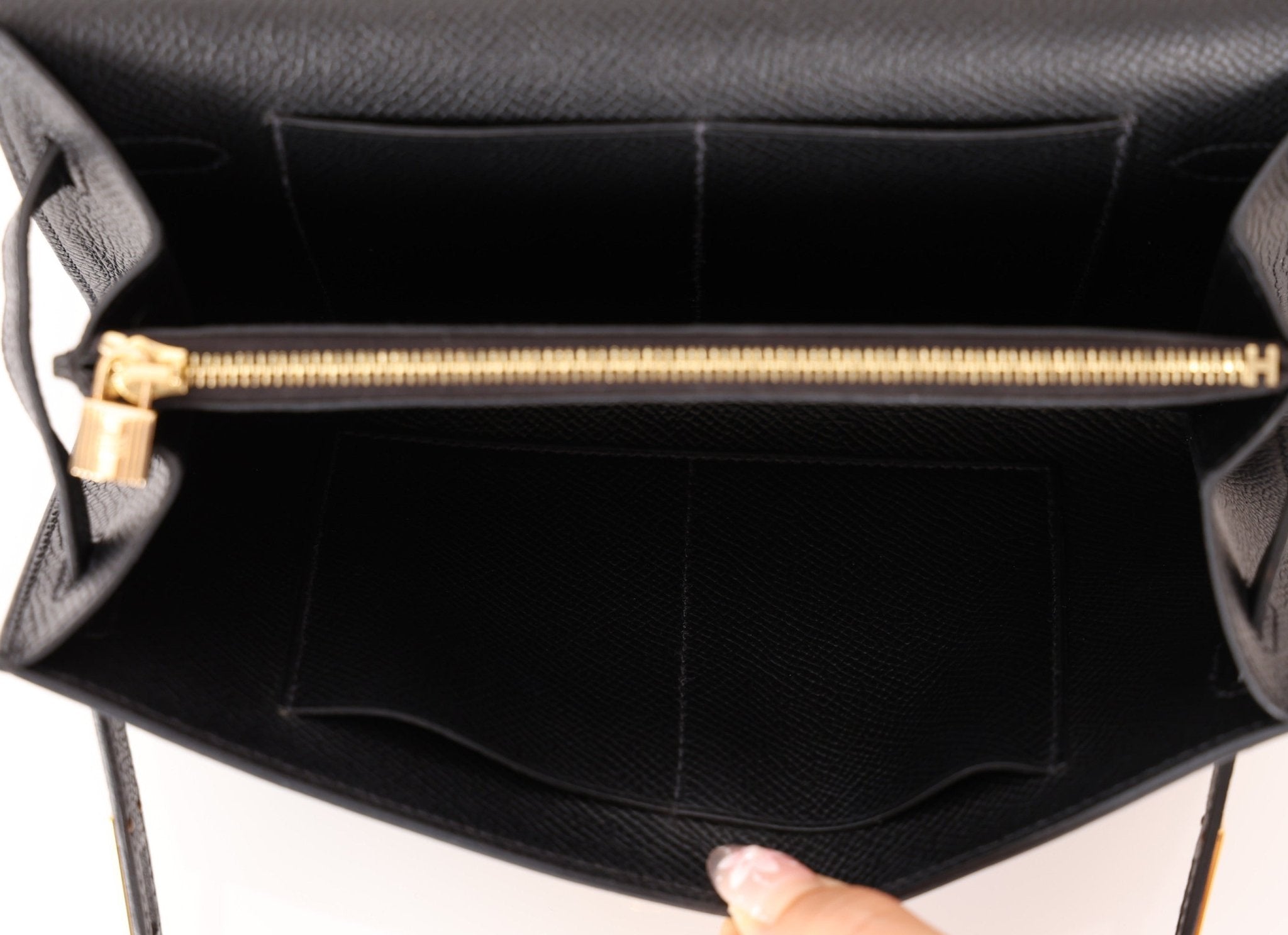 Hermès 2020 Noir Epsom Kelly To Go Wallet with Strap GHW - FashioNica