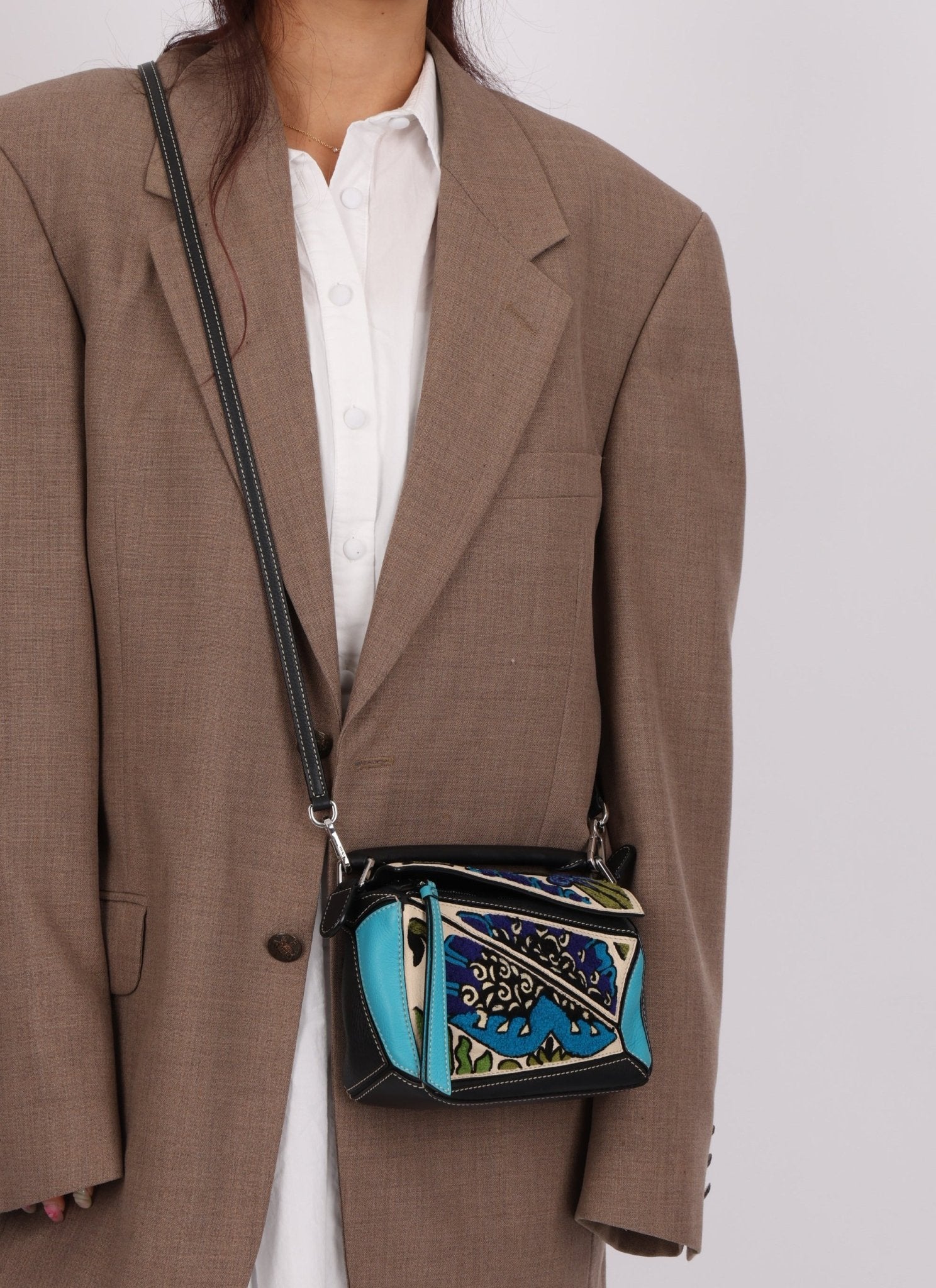 Limited Edition Loewe x William De Morgan Embroidered Floral Mini Puzzle - FashioNica