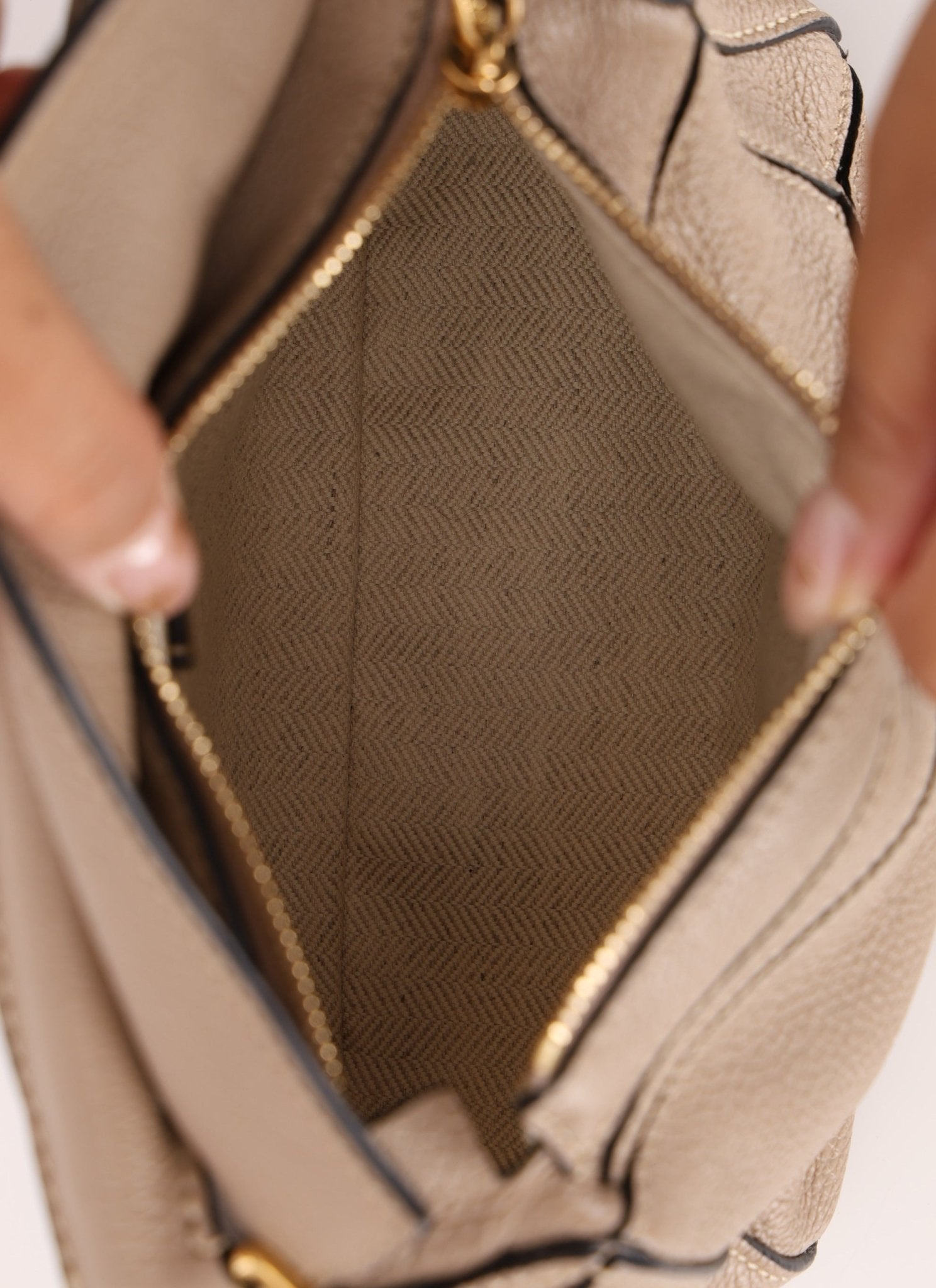 Loewe Taupe Mini Puzzle - FashioNica