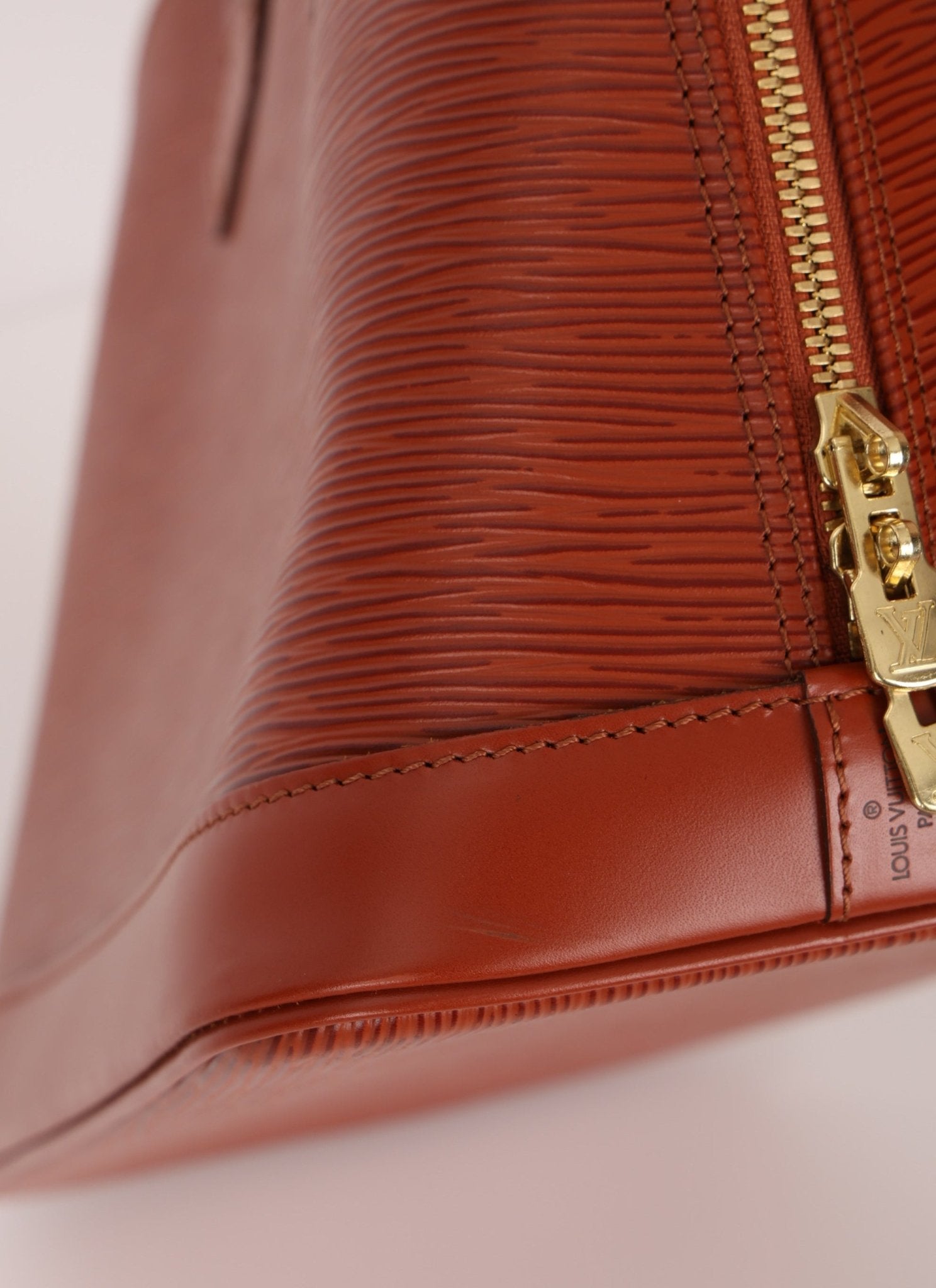 Louis Vuitton Epi Alma PM - FashioNica