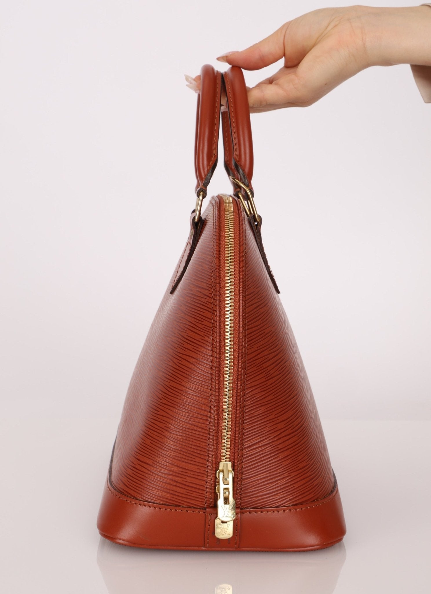 Louis Vuitton Epi Alma PM - FashioNica