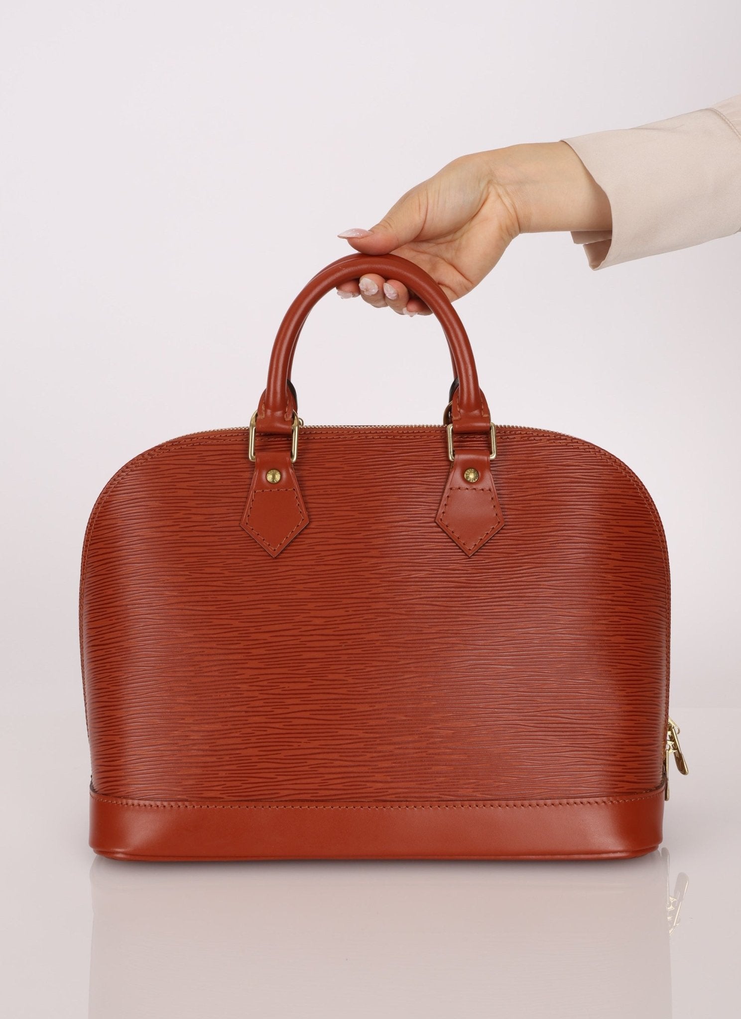 Louis Vuitton Epi Alma PM - FashioNica