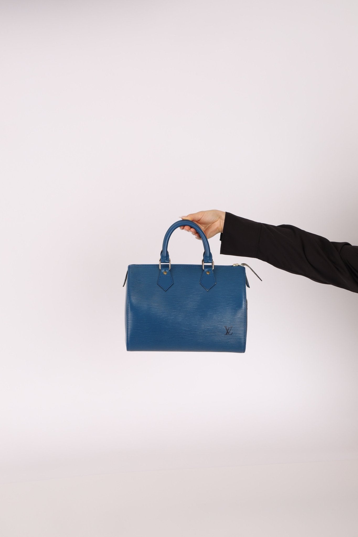 Louis Vuitton Epi Leather Speedy Handbag 30 - FashioNica