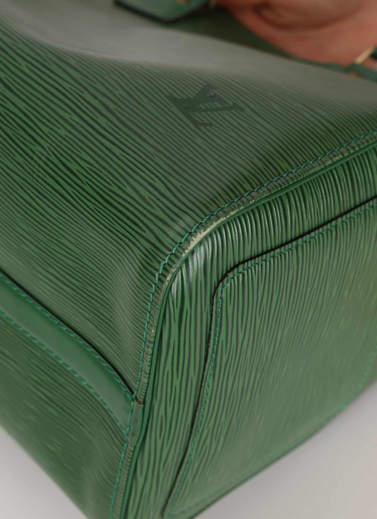 Louis Vuitton Green Epi Speedy 30 - FashioNica