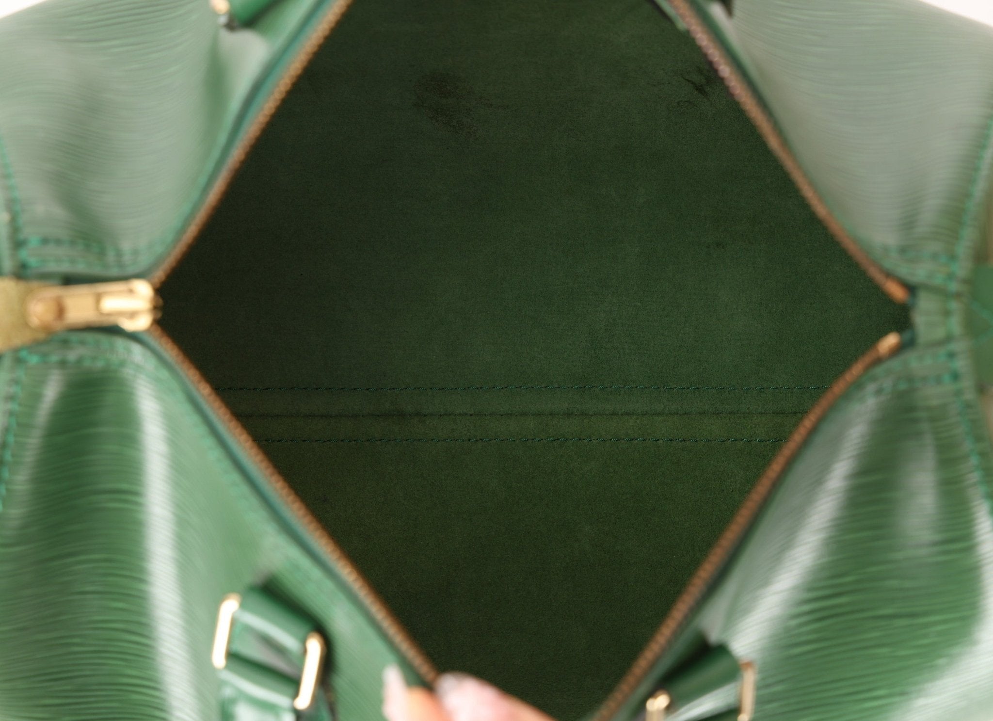 Louis Vuitton Green Epi Speedy 30 - FashioNica