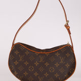 Louis Vuitton Monogram Croissant PM - FashioNica