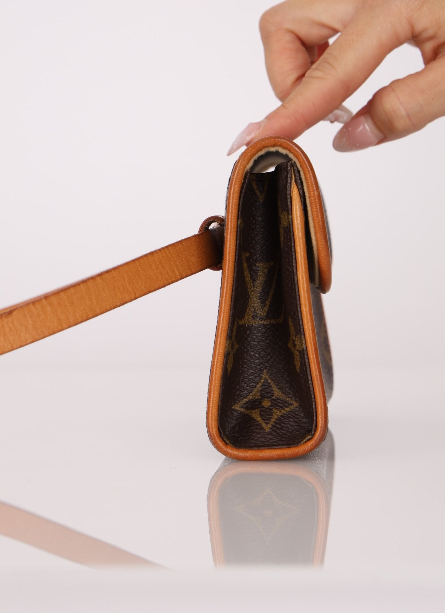Louis Vuitton Monogram Florentine Waist Bag - FashioNica