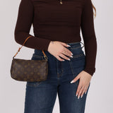 Louis Vuitton Monogram Pochette - FashioNica