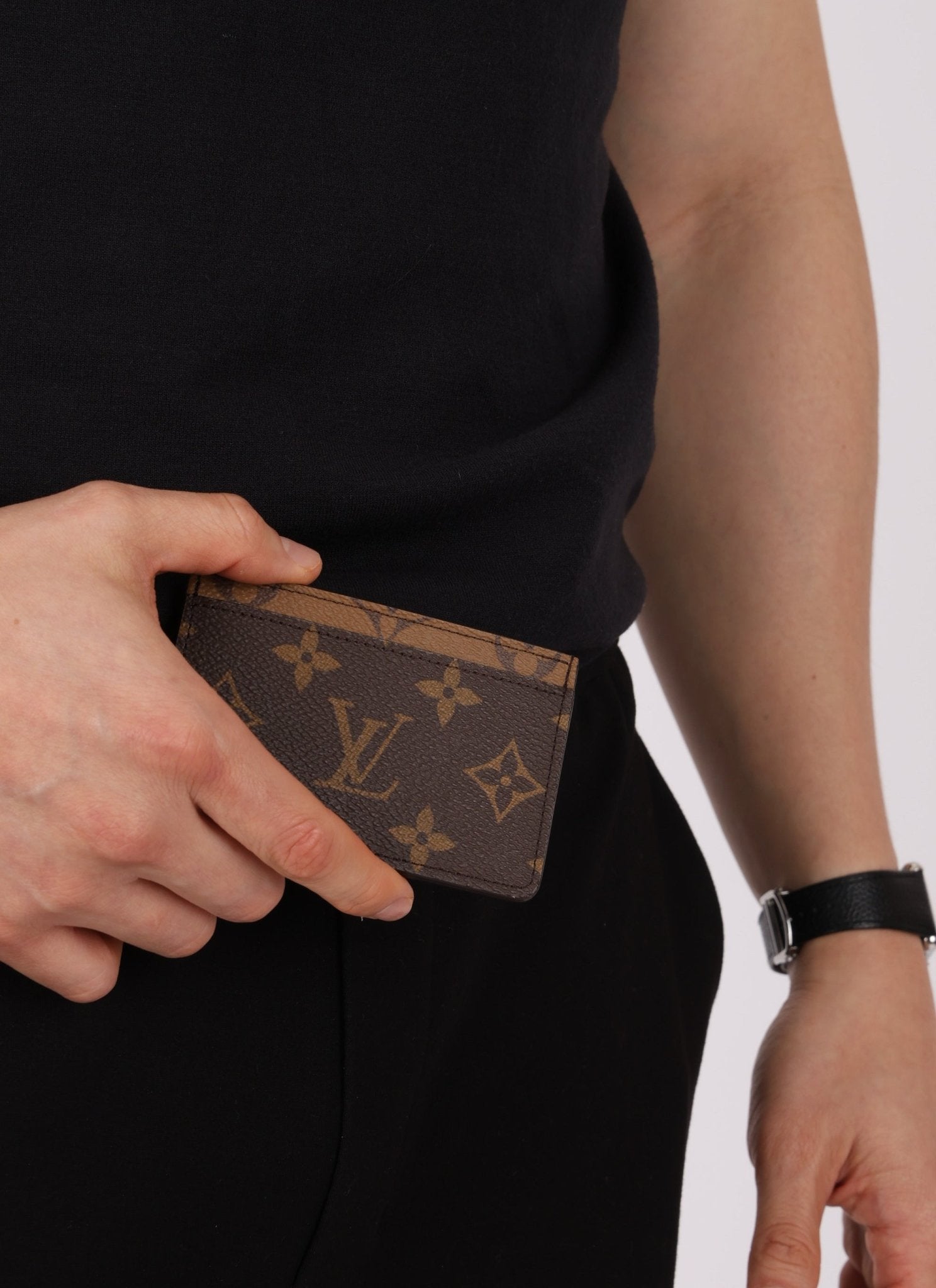 Louis Vuitton Monogram Reverse Porto Carte Saanpur Card Case - FashioNica