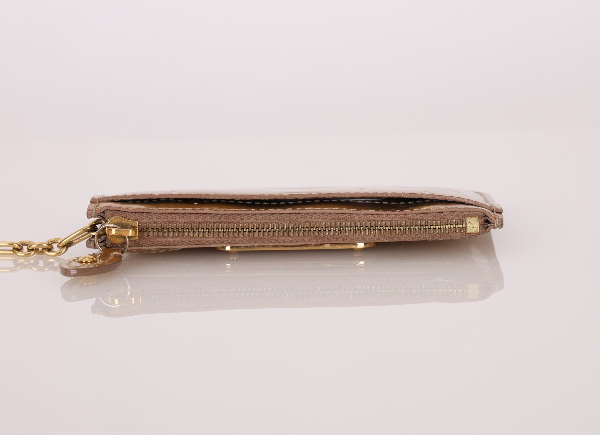 Louis Vuitton Vernis Key Pouch - FashioNica
