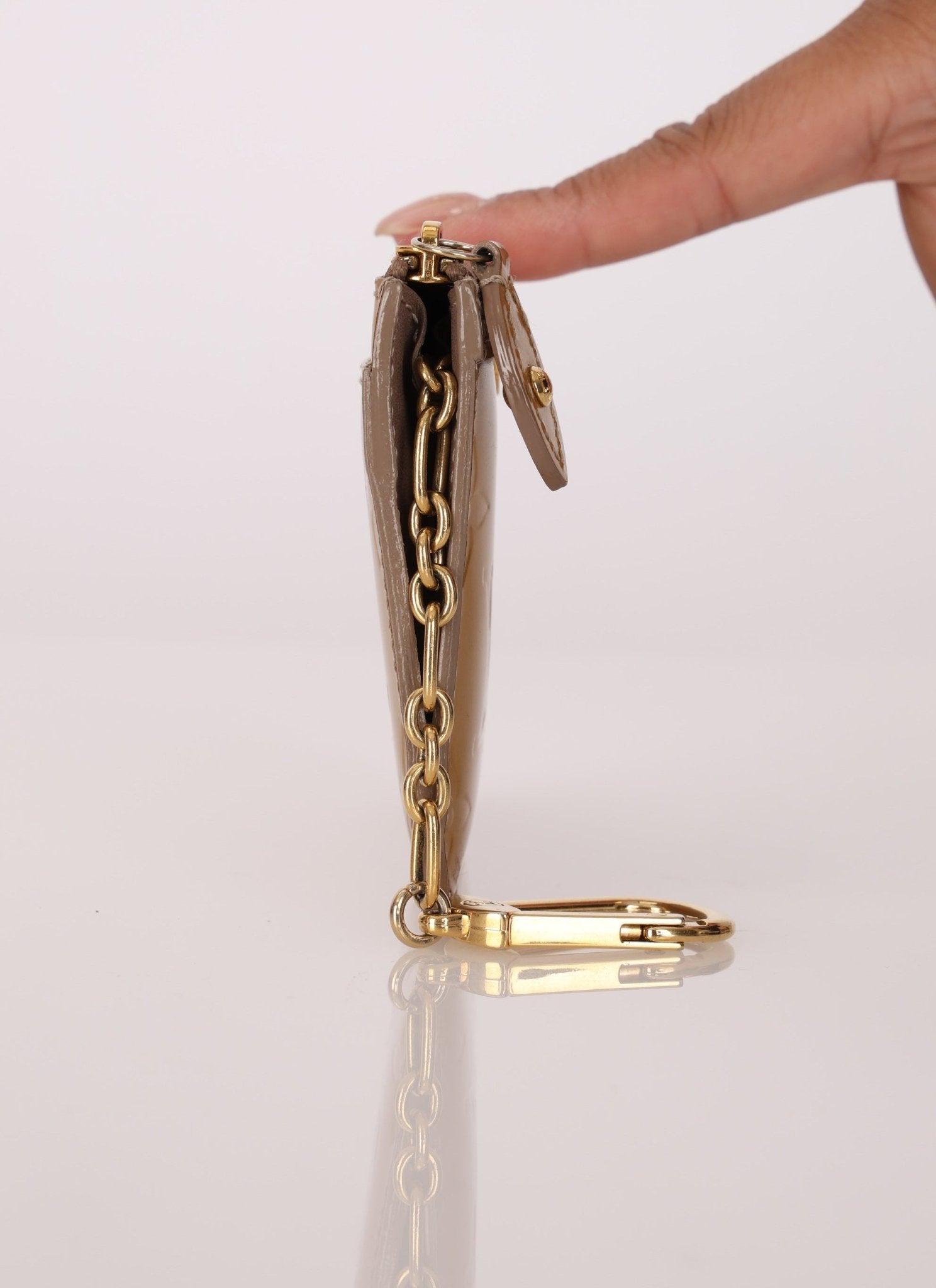 Louis Vuitton Vernis Key Pouch - FashioNica