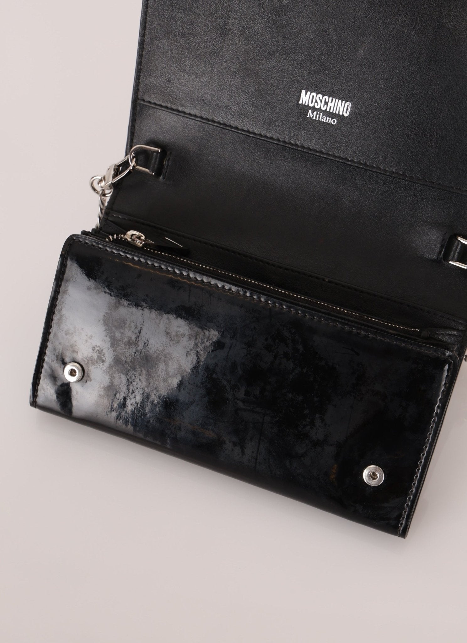 Moschino Patent License Plate Wallet on Chain - FashioNica