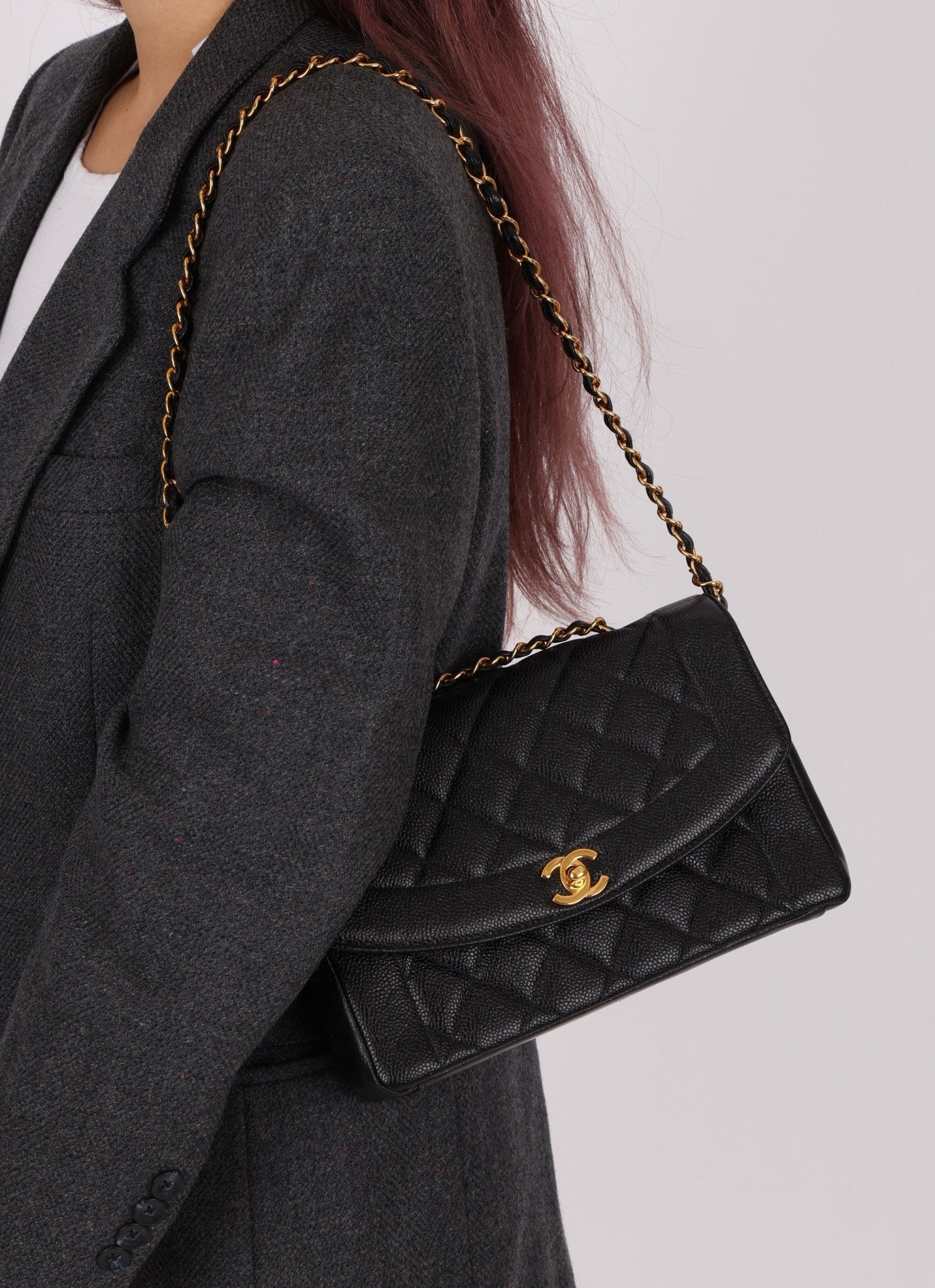 Rare Chanel 1997 Caviar Medium Diana - FashioNica