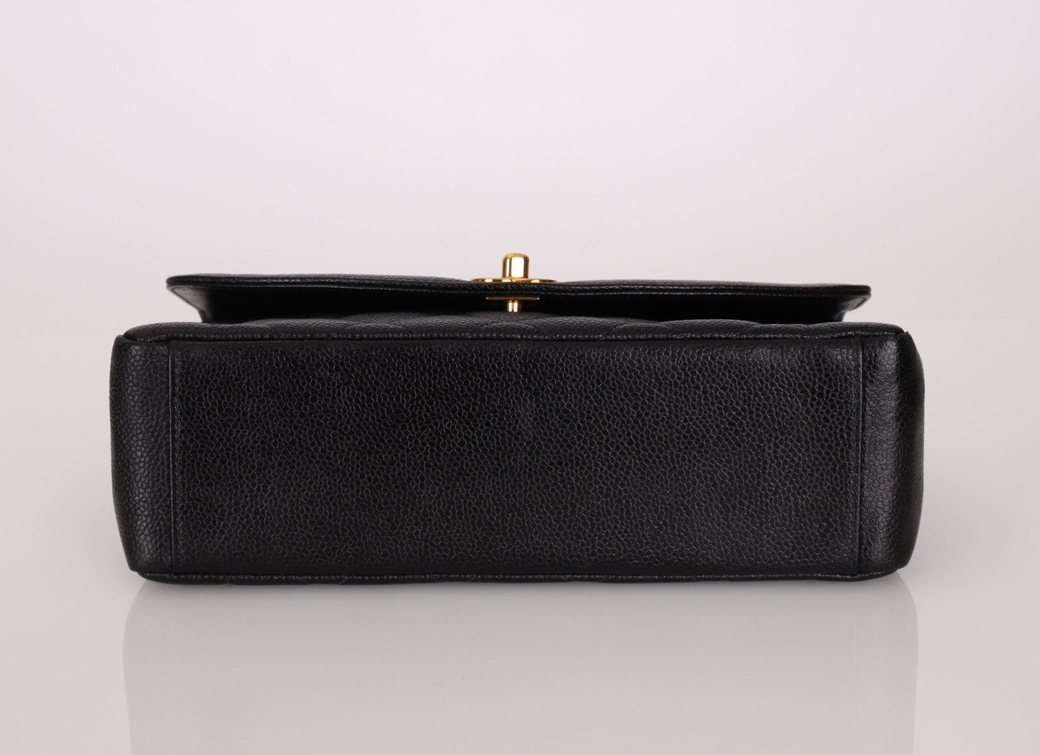 Rare Chanel 1997 Caviar Medium Diana - FashioNica