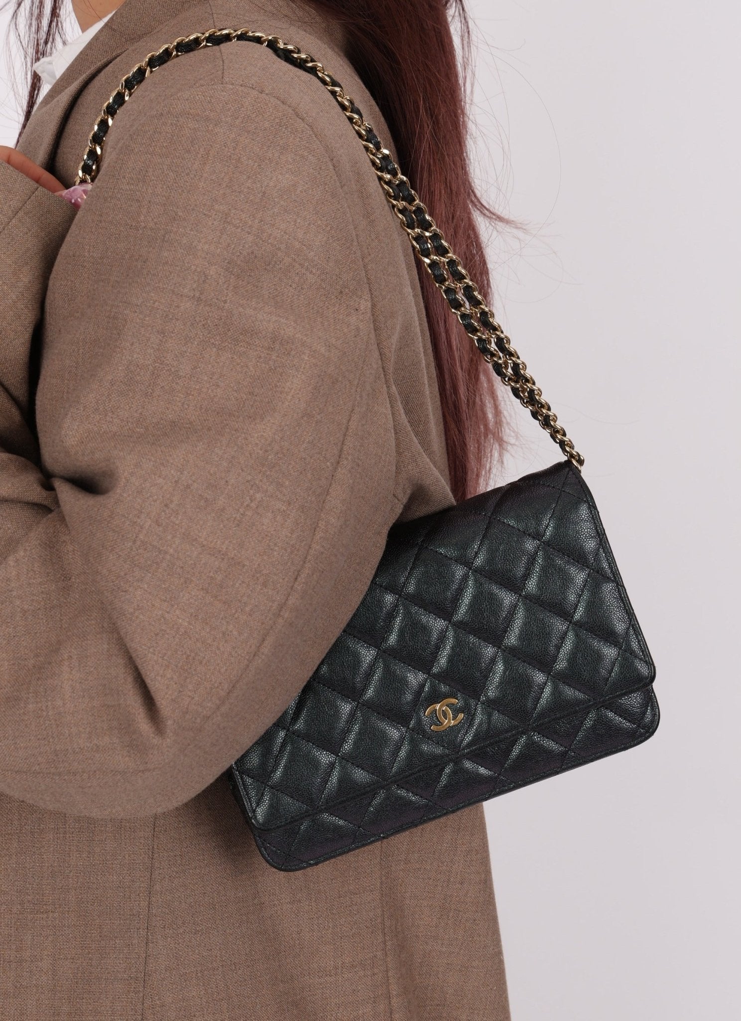 Rare Chanel 2019 Iridescent Caviar Wallet on Chain - FashioNica