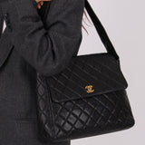 Vintage Chanel 1996 Caviar Turnlock Shoulder Bag - FashioNica