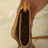 Louis Vuitton Monogram Twin GM
