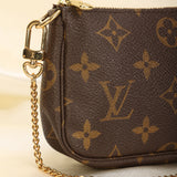 Louis Vuitton Mini Pochette