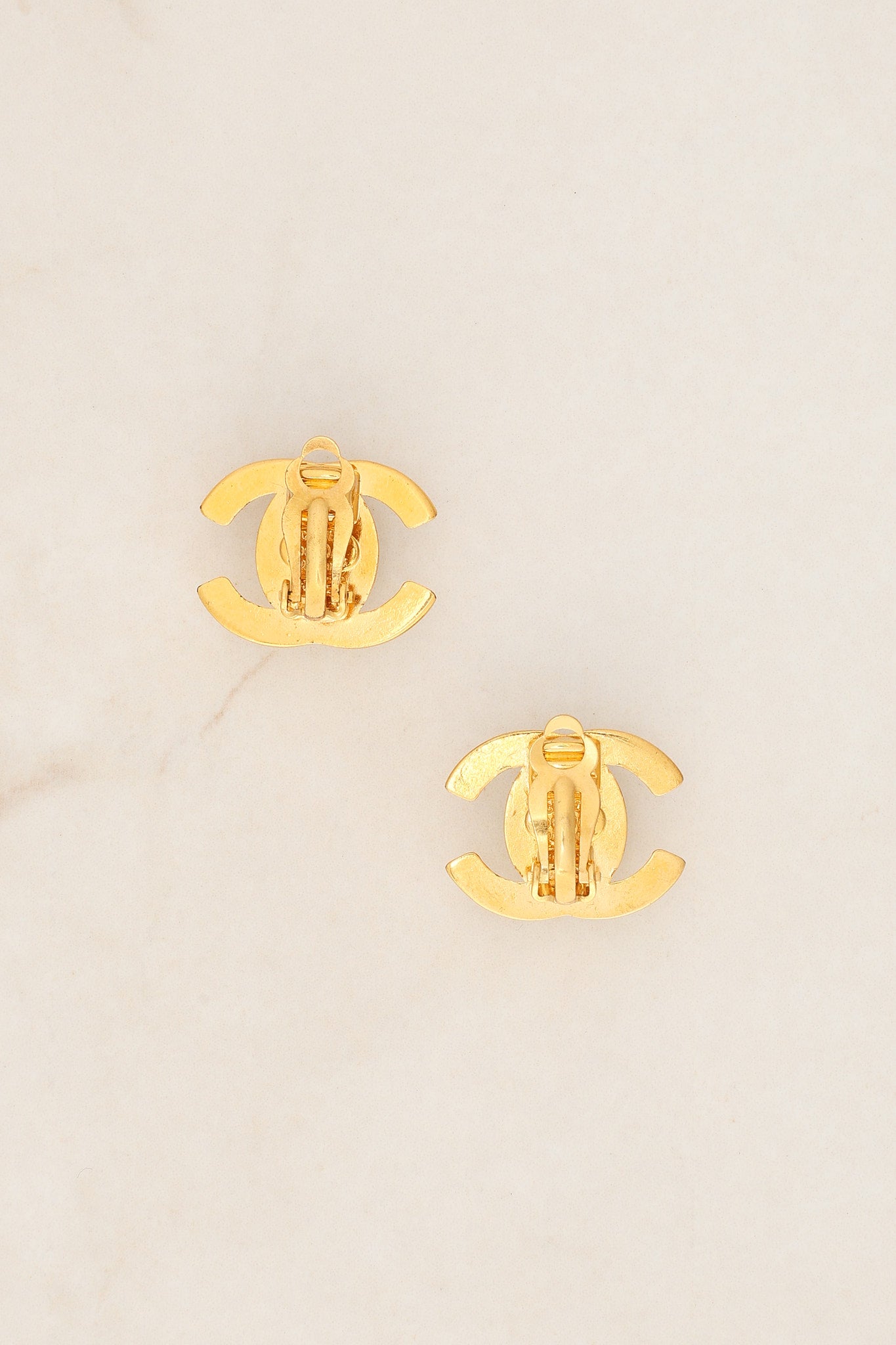 Chanel 1996 CC Turnlock Clip-On Earrings 24K GP