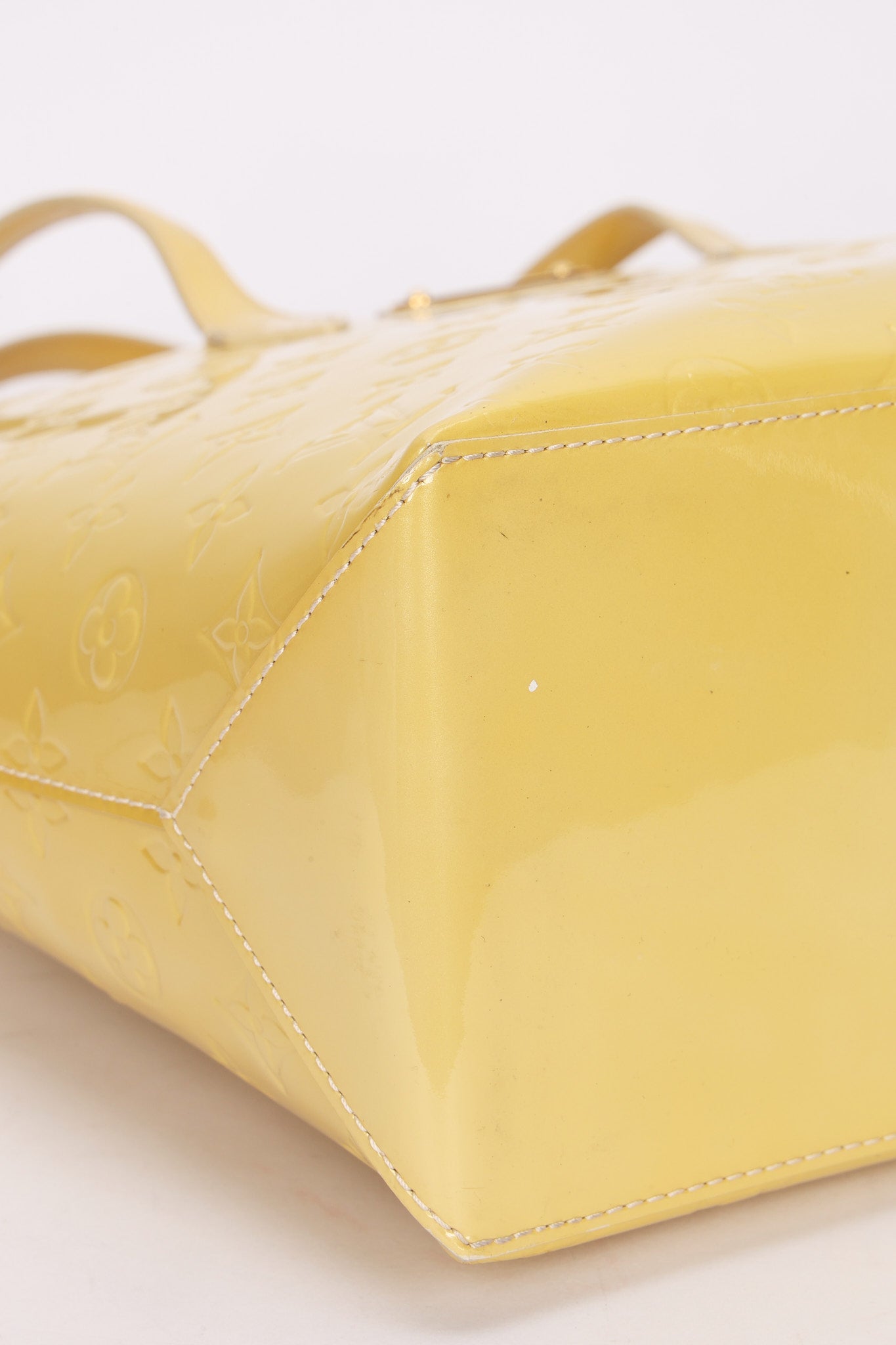 Louis Vuitton Monogram Vernis Wilshire MM Blanc Corail 2011