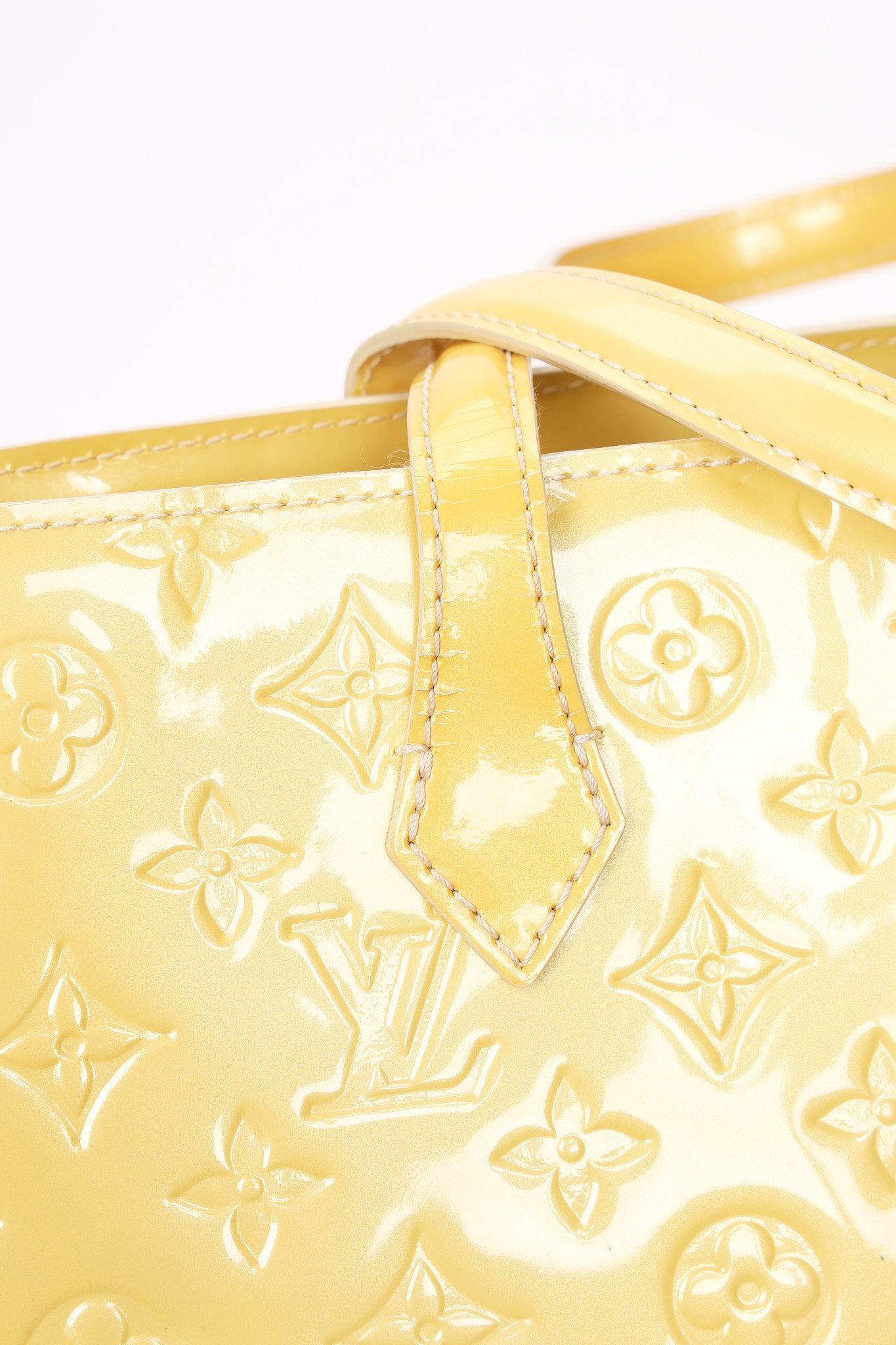 Louis Vuitton Monogram Vernis Wilshire MM Blanc Corail 2011