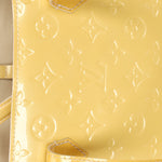 Louis Vuitton Monogram Vernis Wilshire MM Blanc Corail 2011