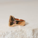 Rare Gucci 18K Yellow Gold Round Plate Logo Pink Sapphire Star Ring