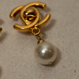 Chanel 1997 CC Turnlock Pearl Drop Clip-On 24K GP
